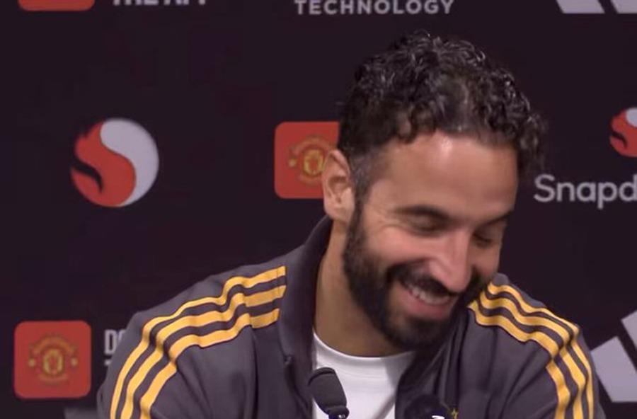 希顿是曼联, 表现出色, 岁的土耳其 希顿是曼联, 表现出色, 岁的土耳其