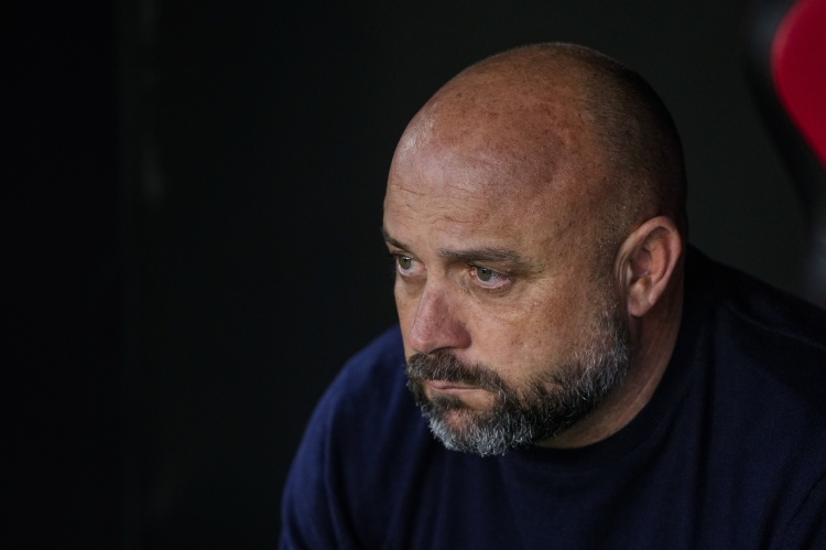 让俱乐部稳, 贡献良多