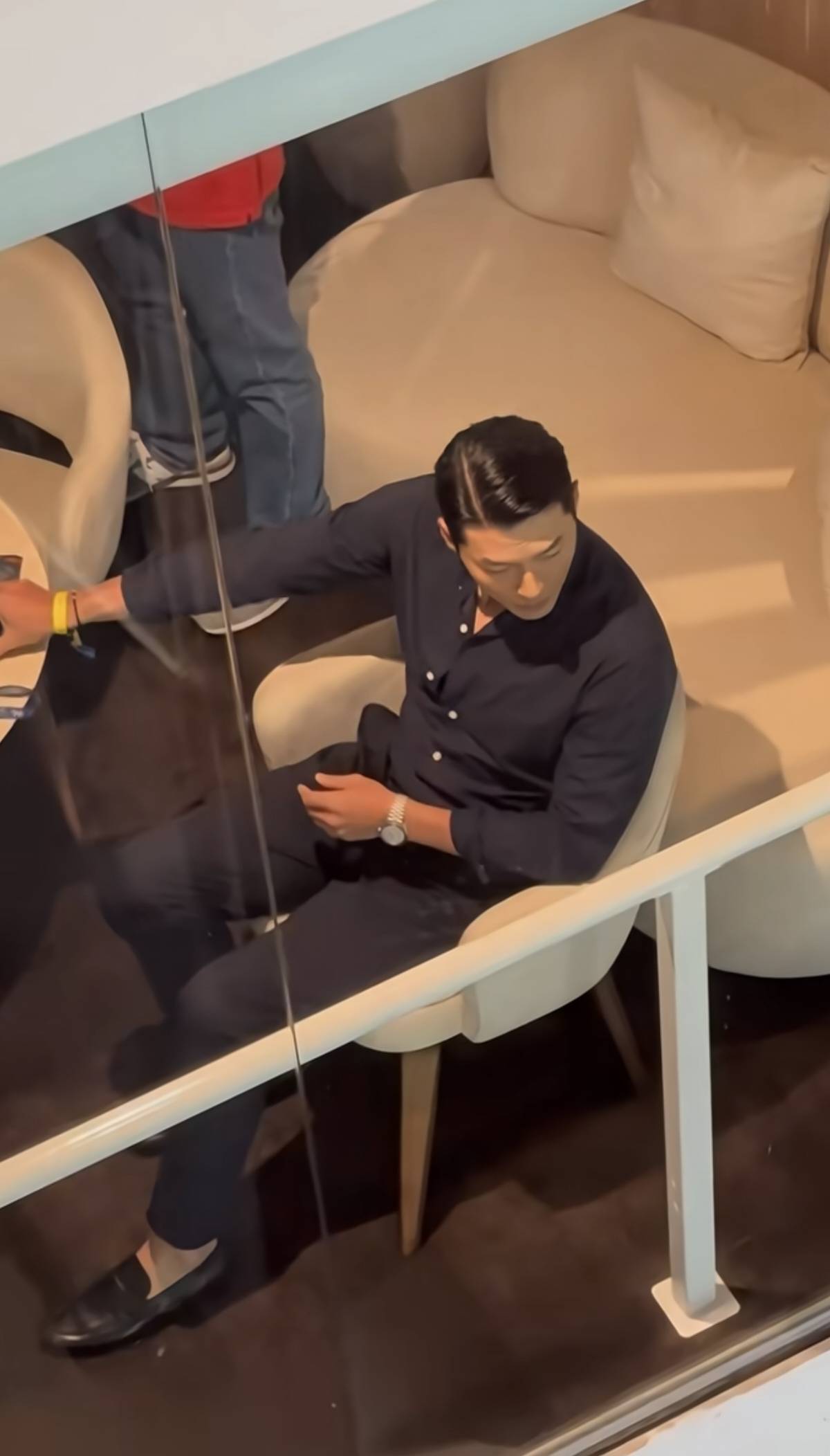 经三年, 展开全文